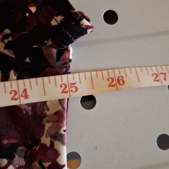 Roz & Ali Officecore Midi Dress Floral Short Sleeve Romantic Flowy Plum Size 24 - Picture 11 of 13